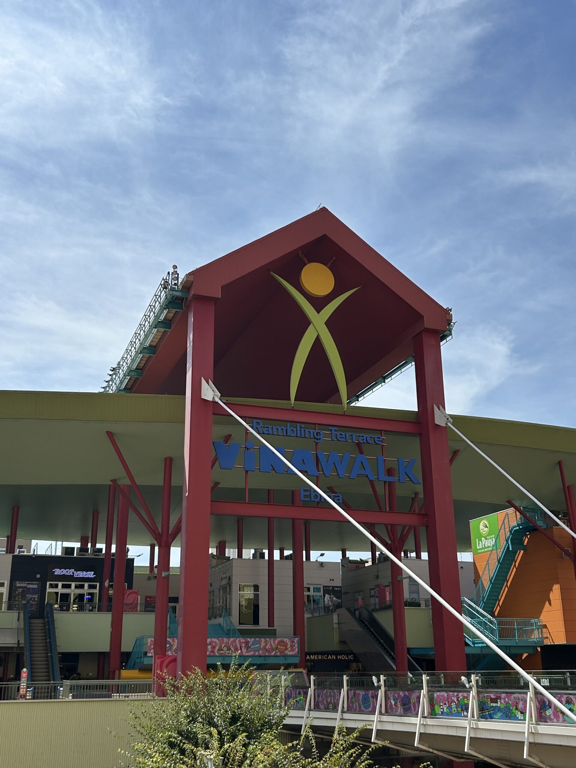 ビナSUNホール<br />
ビナウォーク3番館　6F<br />
